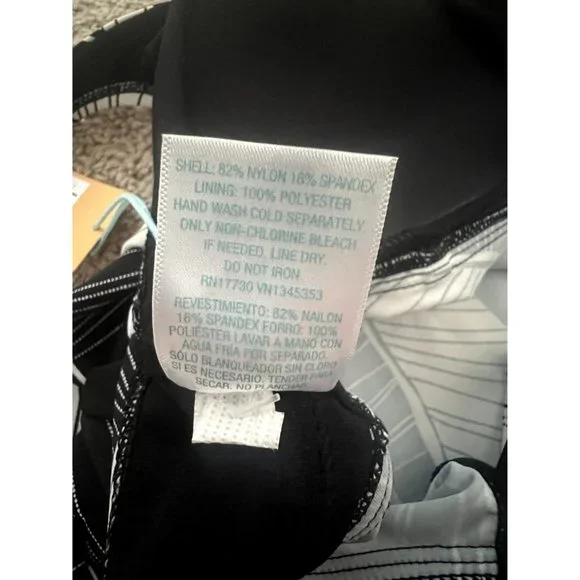 NWT -Women's Square Neck Sharkbite Hem Tankini Top Kona Sol Black & White - L - Picture 8 of 10